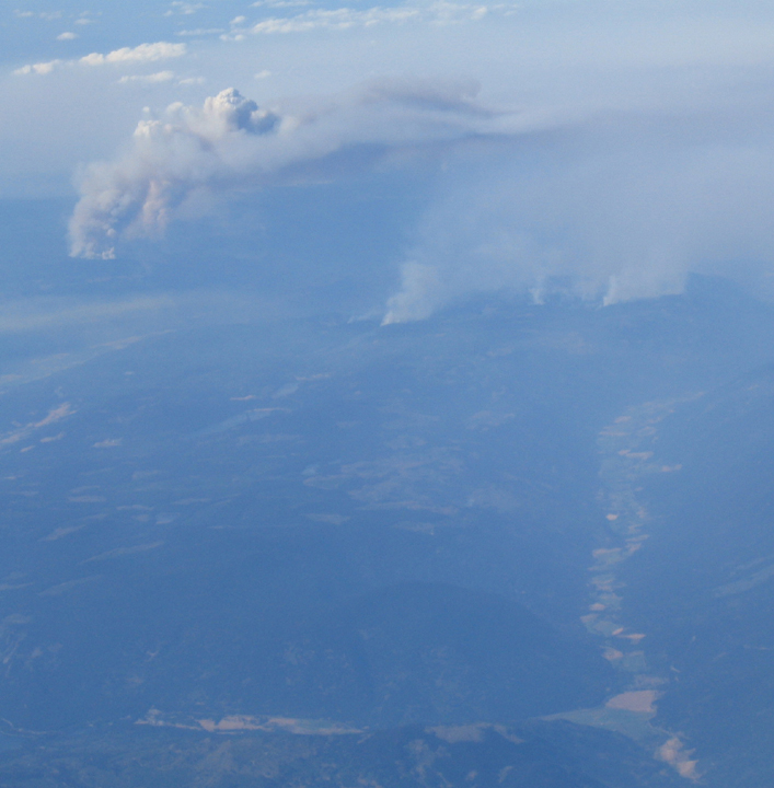 Forest fire in Western Canada from the air (2)