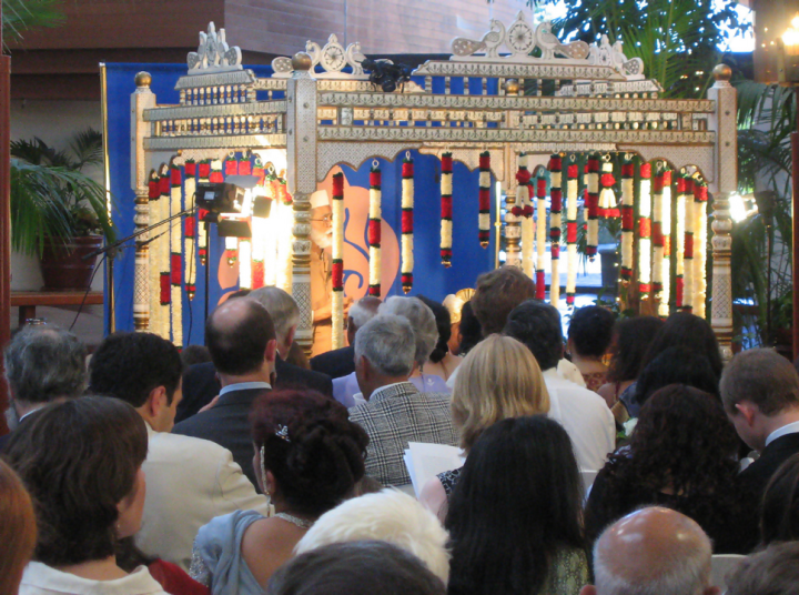 Crowd in front of the ceremony at Rohit and Smruti’s Wedding