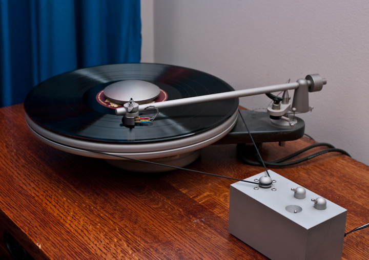 10-year-old Simon Yorke Designs Series 9 record player