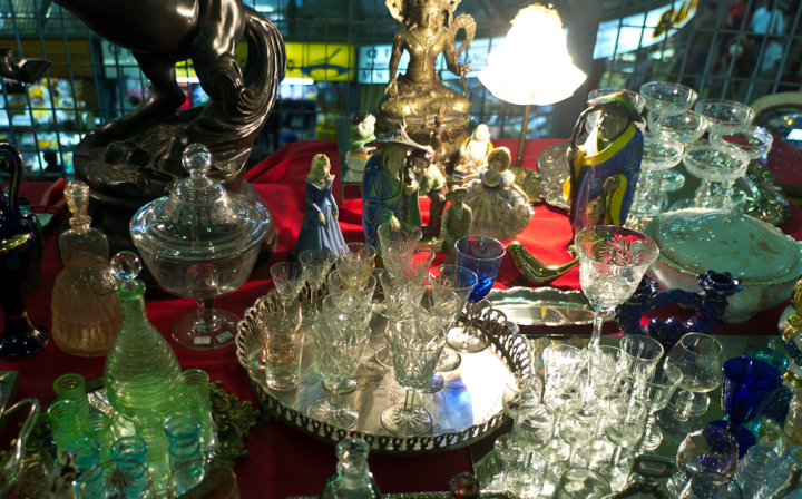 Bric-a-brac for sale at Porto Alegre central market