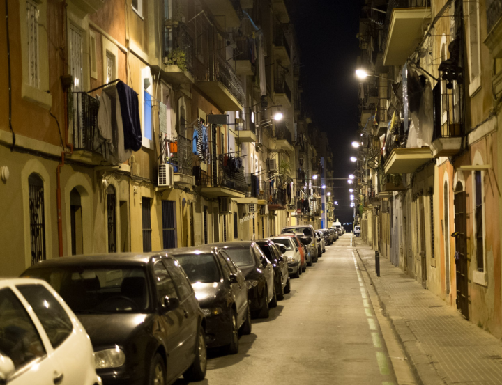 Carrer de Grau i Gorras in Barceloneta, by night