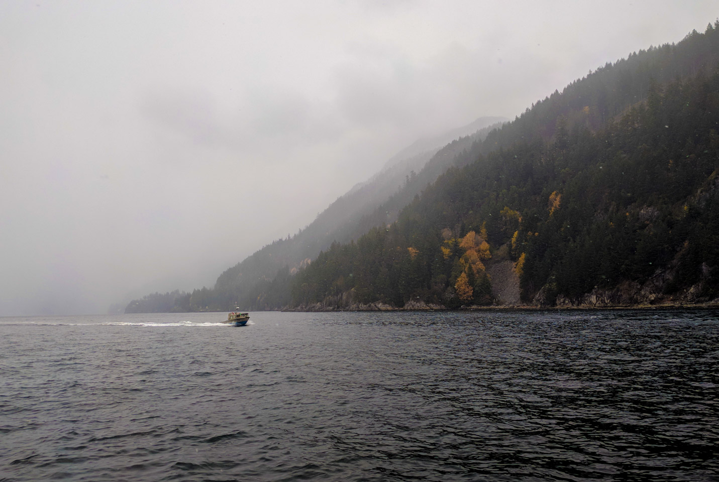 Boat approaching Horseshoe Bay