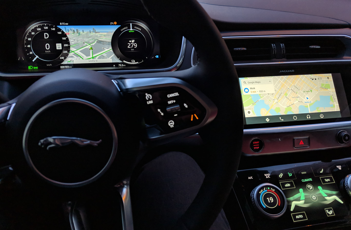 Jaguar I-Pace screens including Google Play