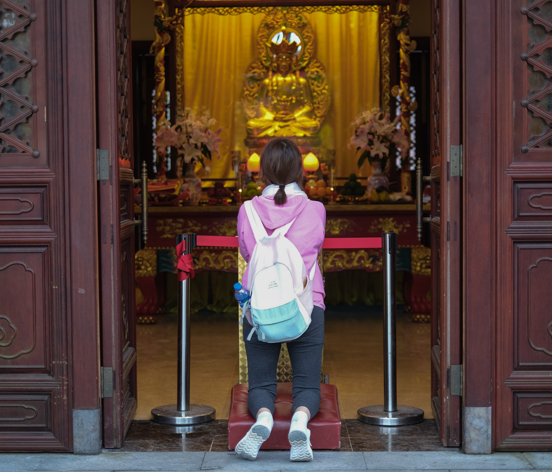 Worshipper at the Po Li monastery