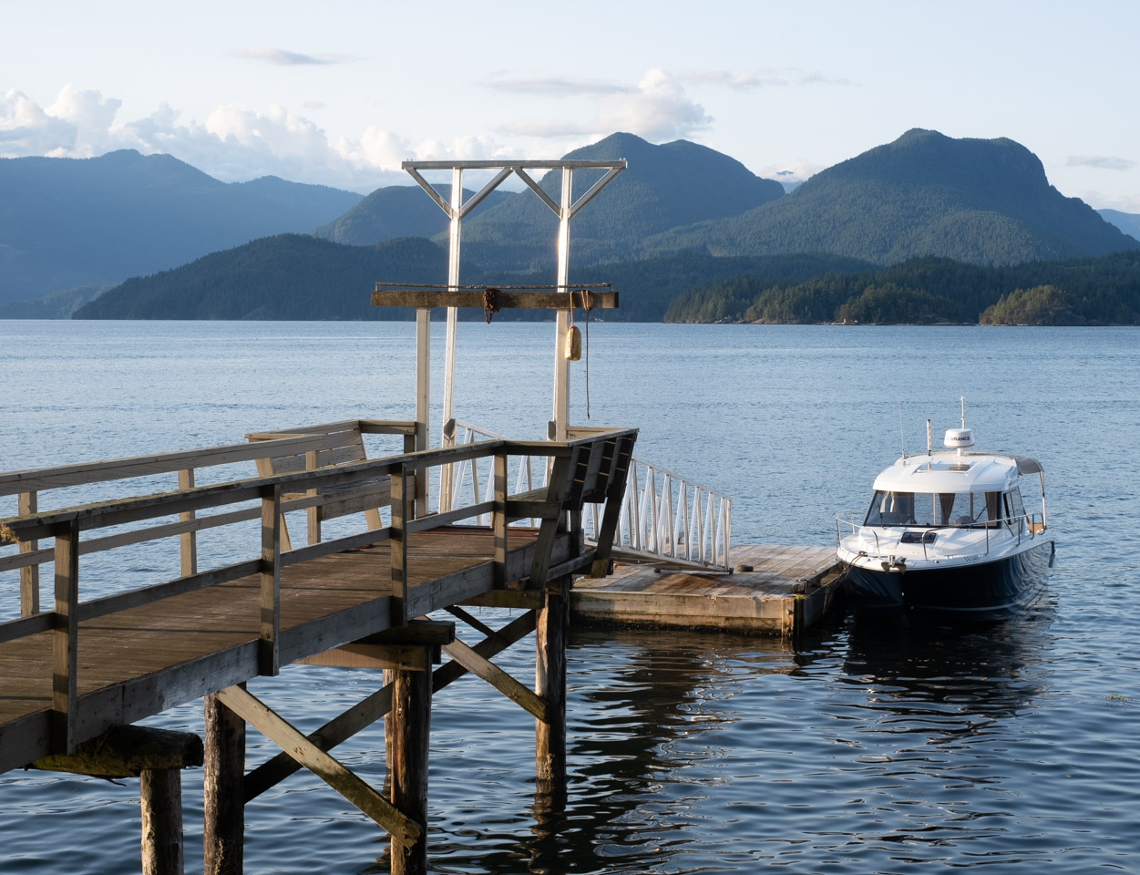 Jeanneau 795 tied up at Keats Island