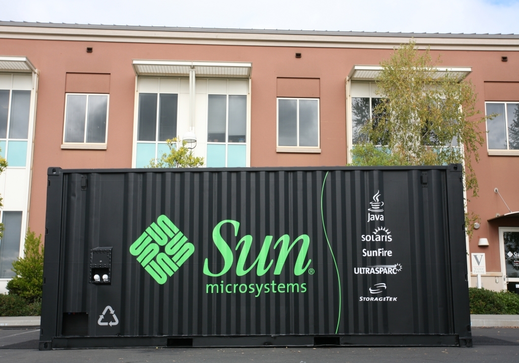 Sun blackbox mobile data center