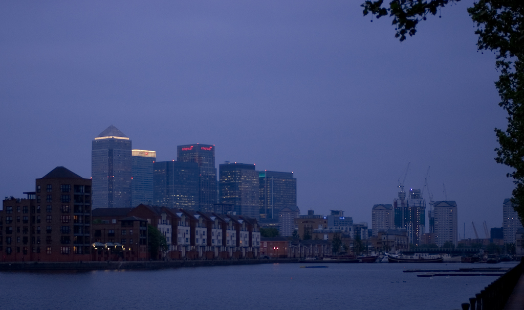 Canary wharf in the dusk