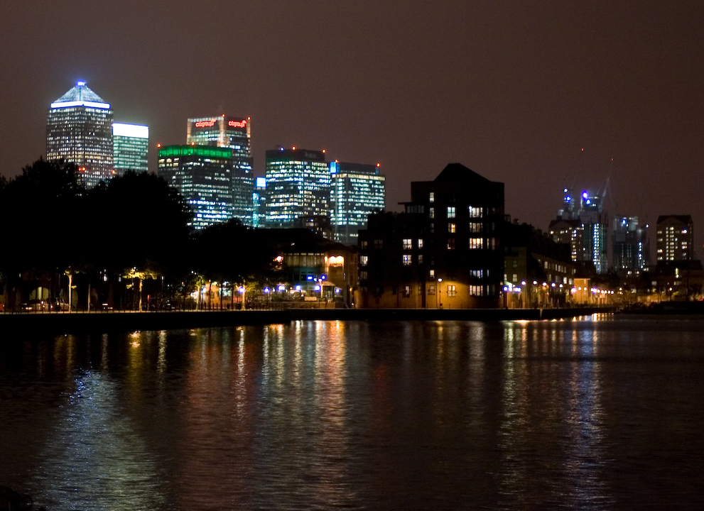 Canary wharf by night