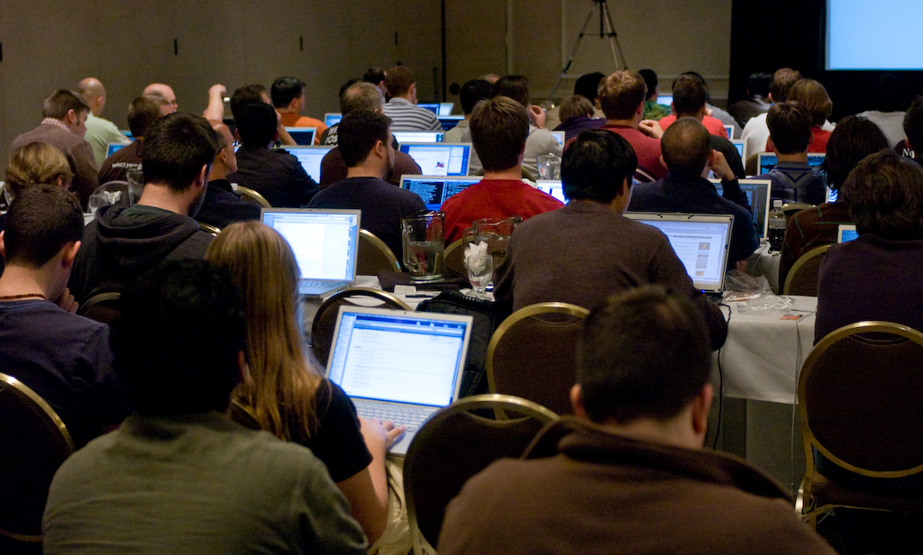 Conferees interacting and reacting at RubyConf 2007