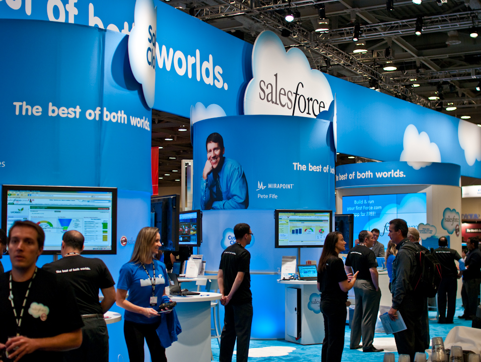One of the show floors at Oracle Open World 2009