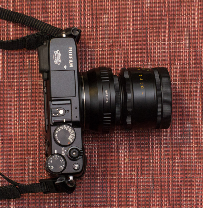 Fujifilm X-E1 with Helios 44m-4 58mm f/2 mounted