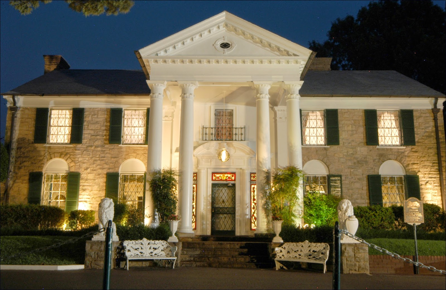 Graceland Mansion by night