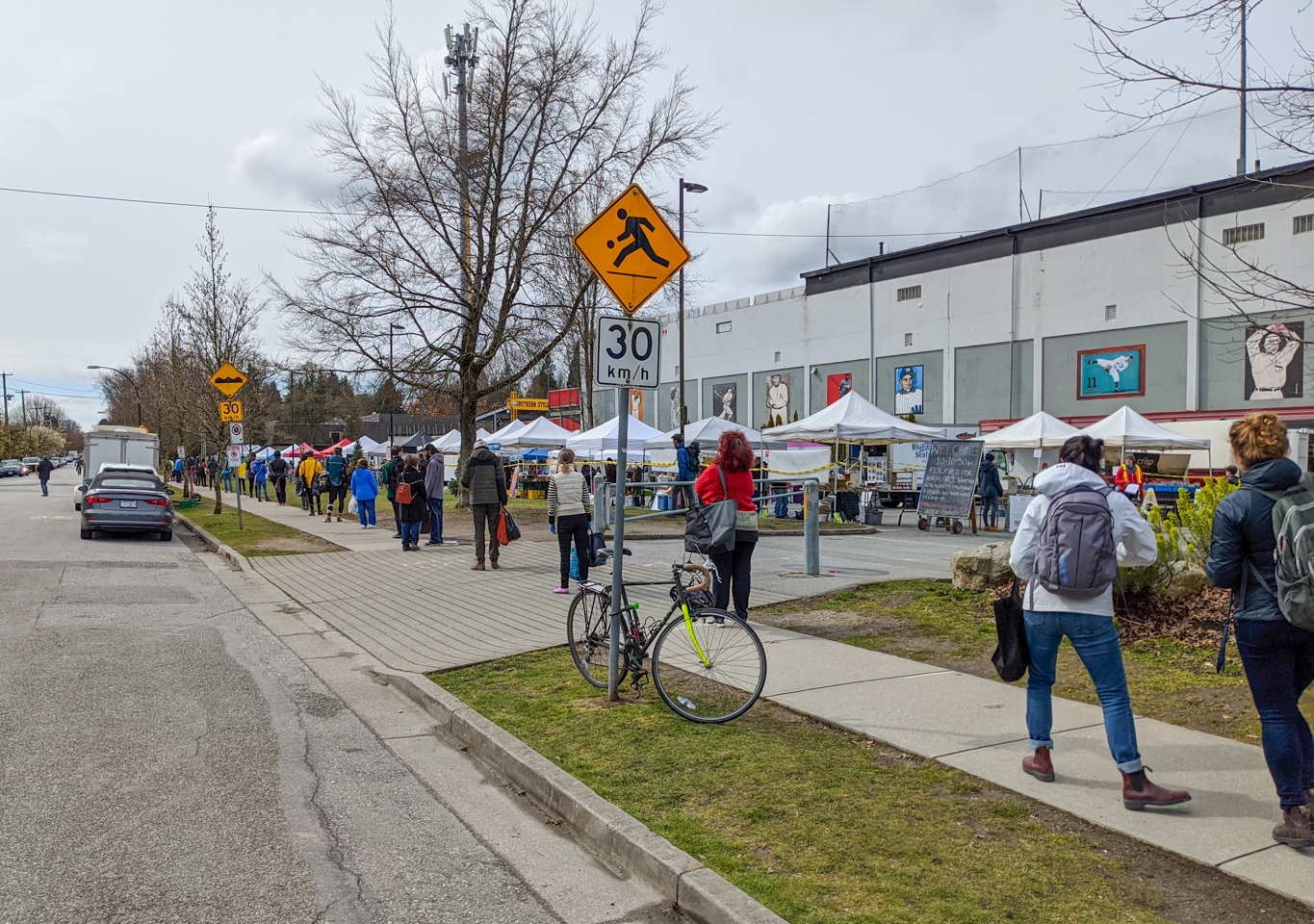 Socially Distanced Farmers’ Market