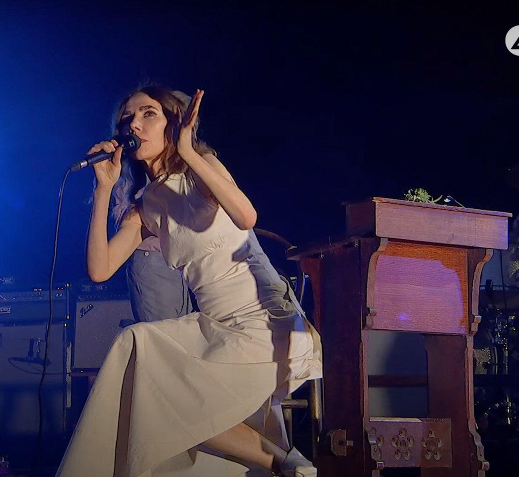 Out-take from YouTube broadcast of a 2025 PJ Harvey concert