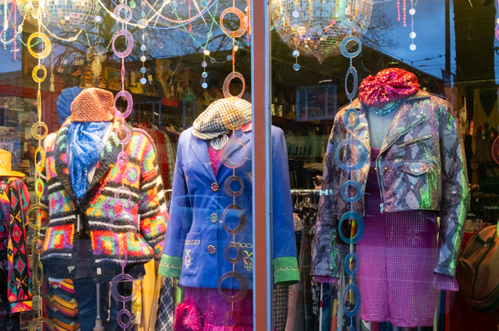 Used-fashion store window 